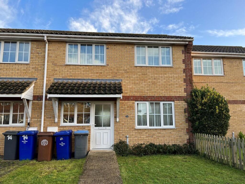 2-bed terraced on Harrier Way, Beck Row, £190,000