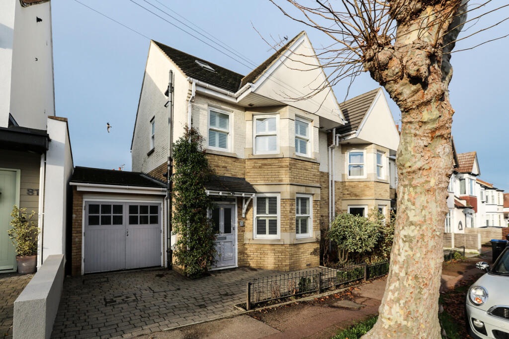 Main image of property: Dundonald Drive, Leigh-on-sea, SS9