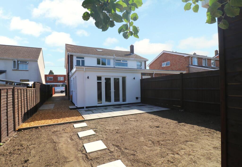 House in Southampton - View 5