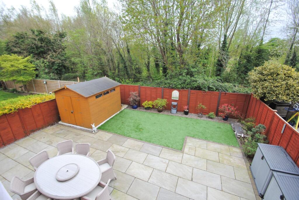 Delphinium Drive, Bishops Cleeve, Cheltenham, GL52 photo 4