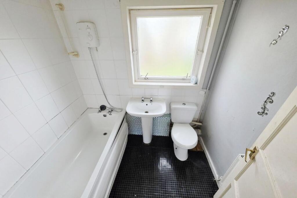 House in Motherwell - View 4