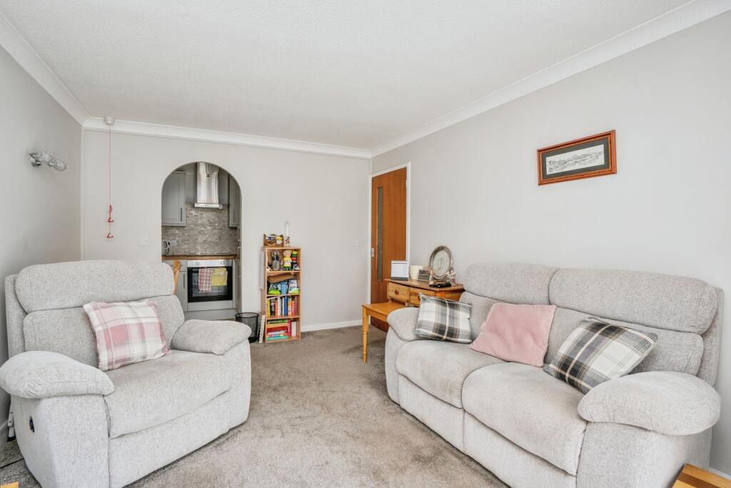 Hulbert Road, Waterlooville, Hampshire, PO7 - View 6