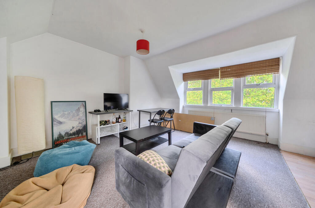 Apartment in London - View 4