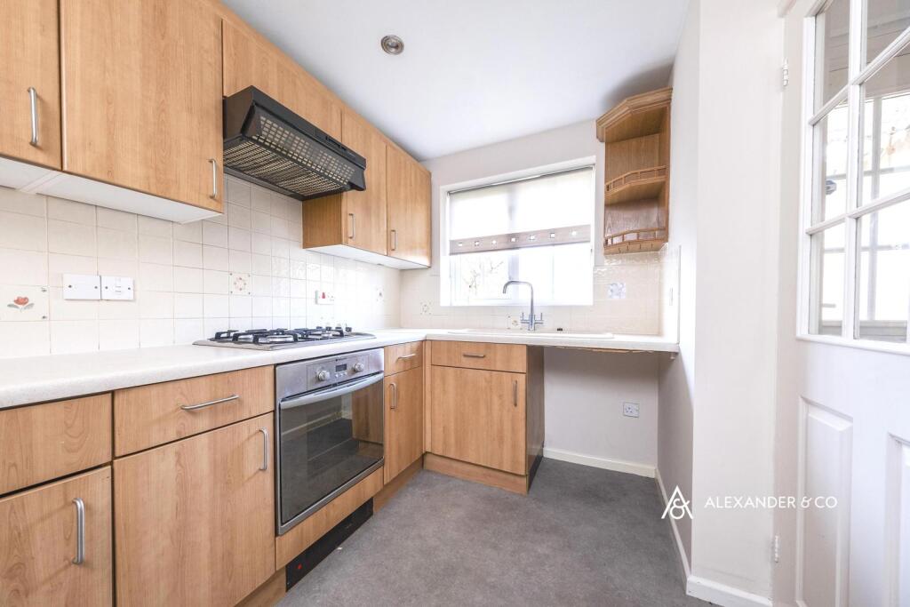 Prices Way, Brackley, Northamptonshire, NN13 - View 4