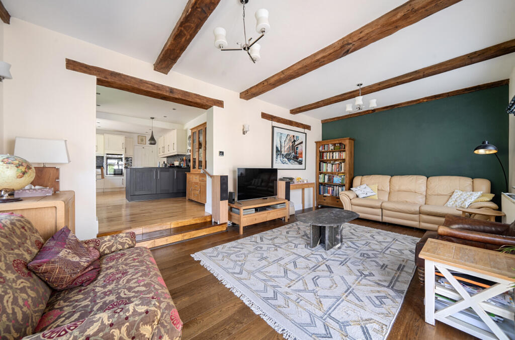 House in Bracknell - View 4