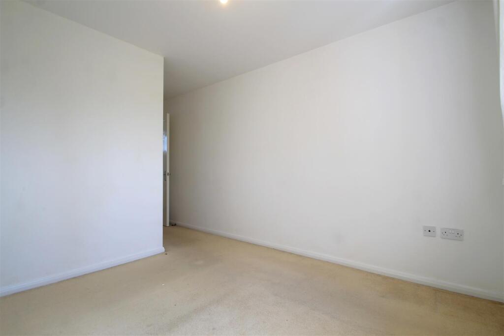 Apartment in Cardiff - View 4