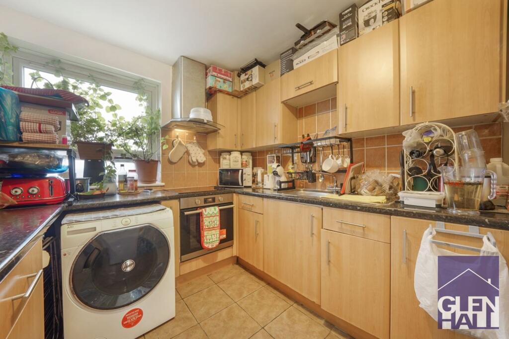 Highview Gardens, Swinson House, N11 - View 5