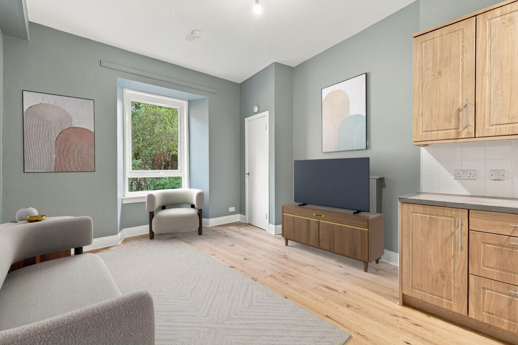 7 (GF1) Milton Street, Abbeyhill, Edinburgh photo 2