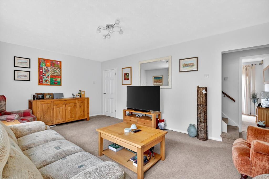 Holmewood Close, Wokingham photo 2