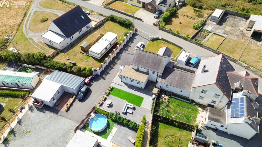 House in Llandudno - View 2