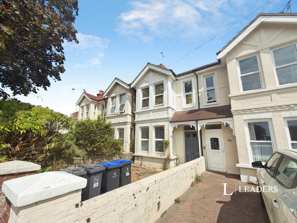 Main image of property: Worthing, Harrow Road, BN11