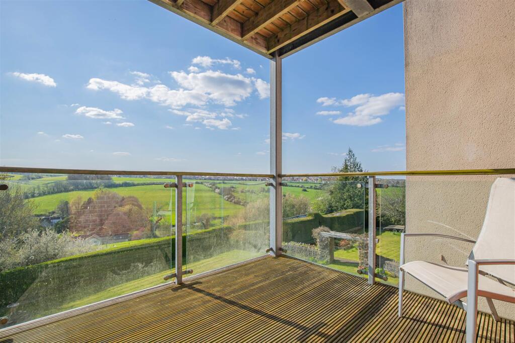 Main image of property: Wellsway, Keynsham