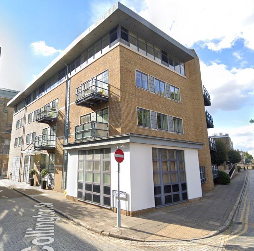 Main image of property: Flat 50 Merchants House, Collington Street, London, SE10 9LX