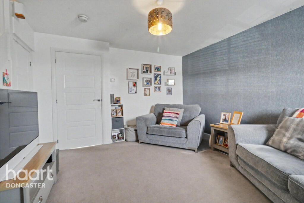 House in Doncaster, Auckley - View 5