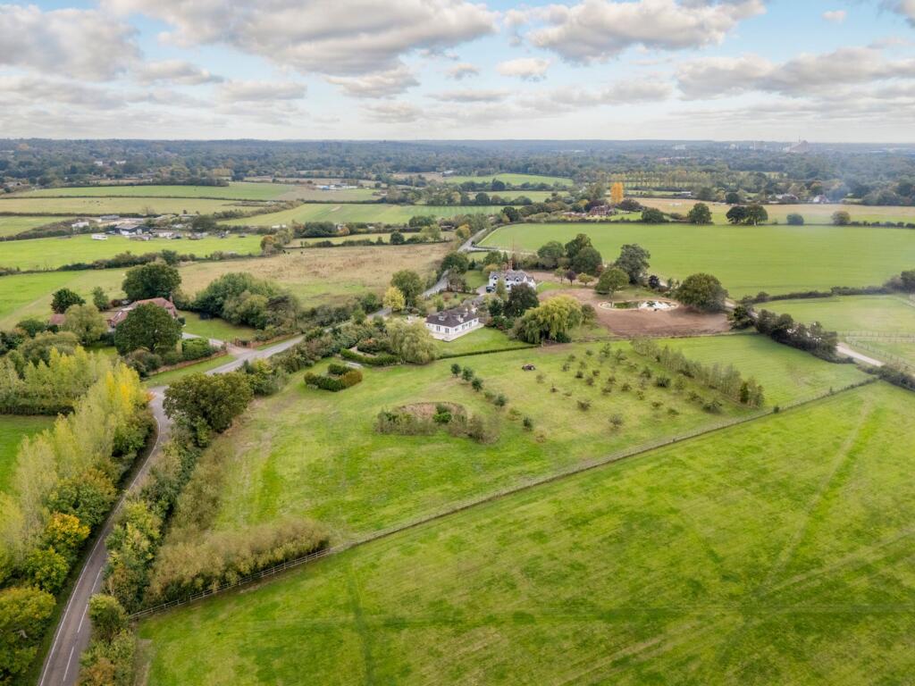 Malt Hill, Warfield, RG42 photo 3