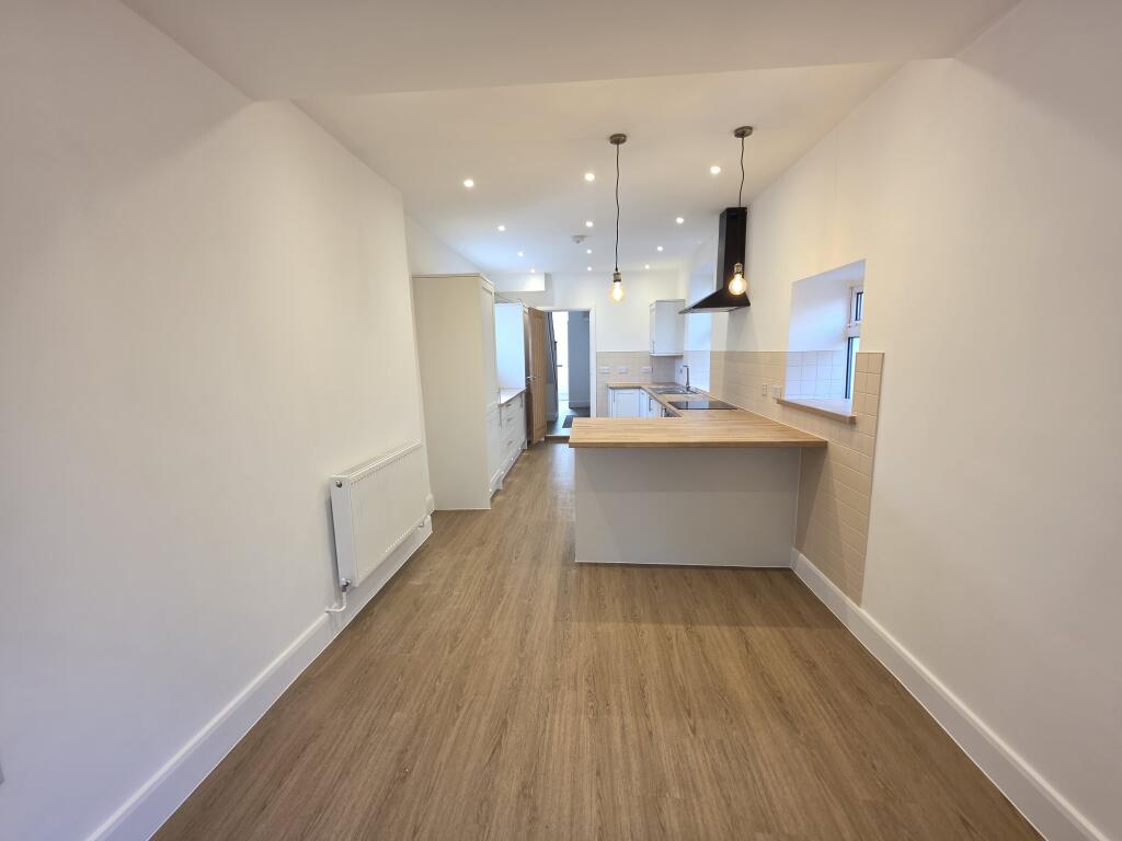House in Cardiff - View 5