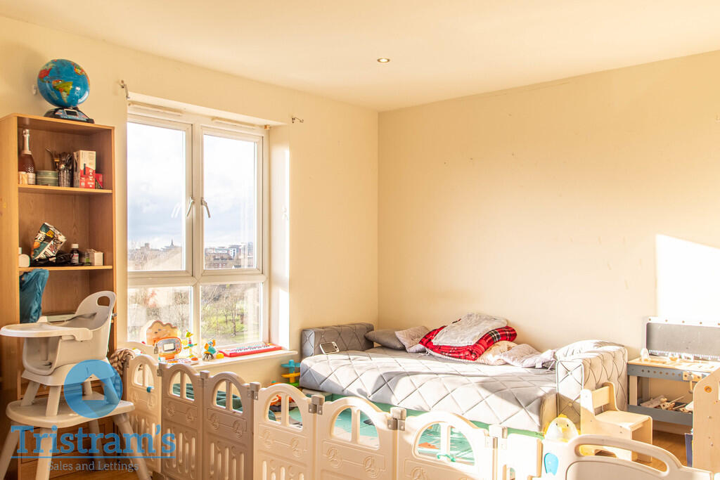 Apartment in Nottingham, Nottinghamshire - View 4
