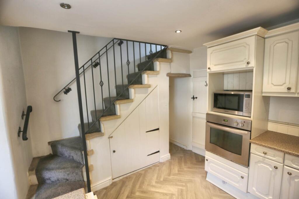 Palmerston Street, Bollington photo 4