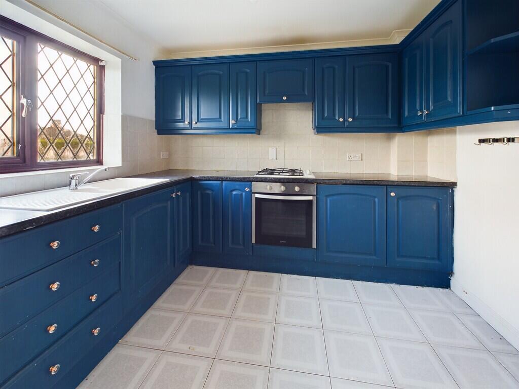 House in Stoke-on-Trent - View 5