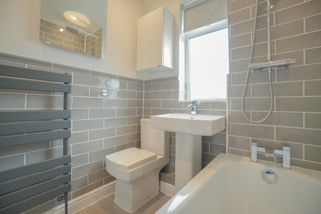 House in Leeds - View 5