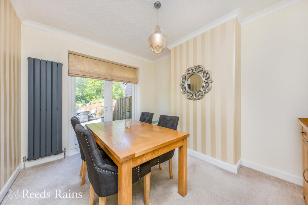 Clifford Road, Macclesfield, Cheshire, SK11 photo 4