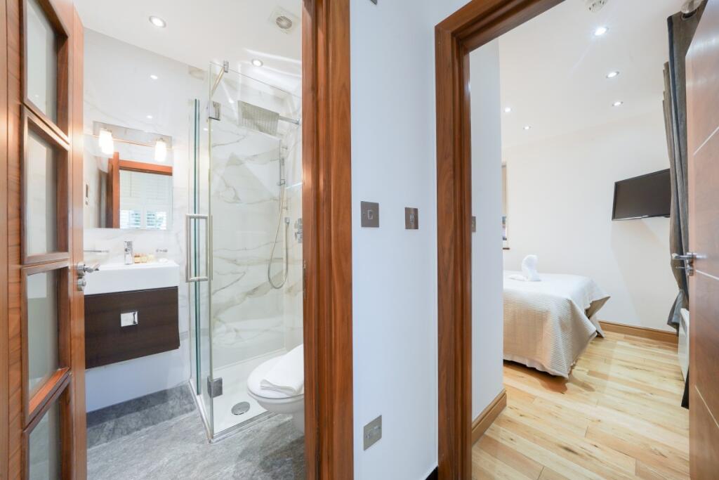 Apartment in London, City of Westminster - View 5