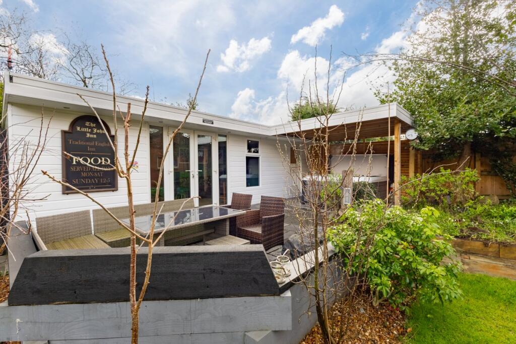 20 Poplar Avenue photo 2