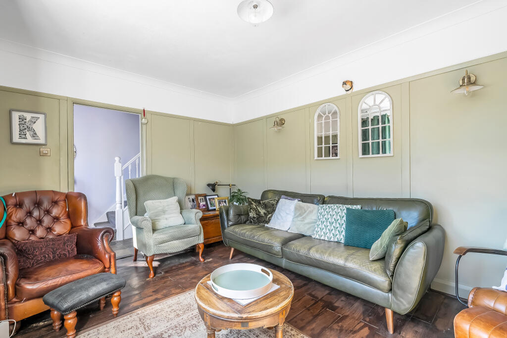 House in Redhill - More