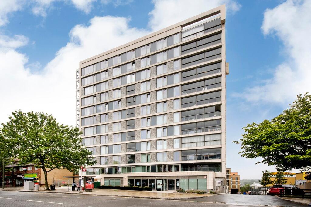 Apartment in London - More