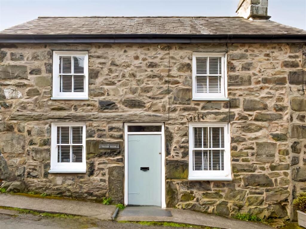 Main image of property: Tryfer Terrace, Harlech