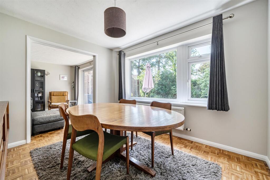 Alcot Close, Crowthorne, Berkshire, RG45 7NE - View 6