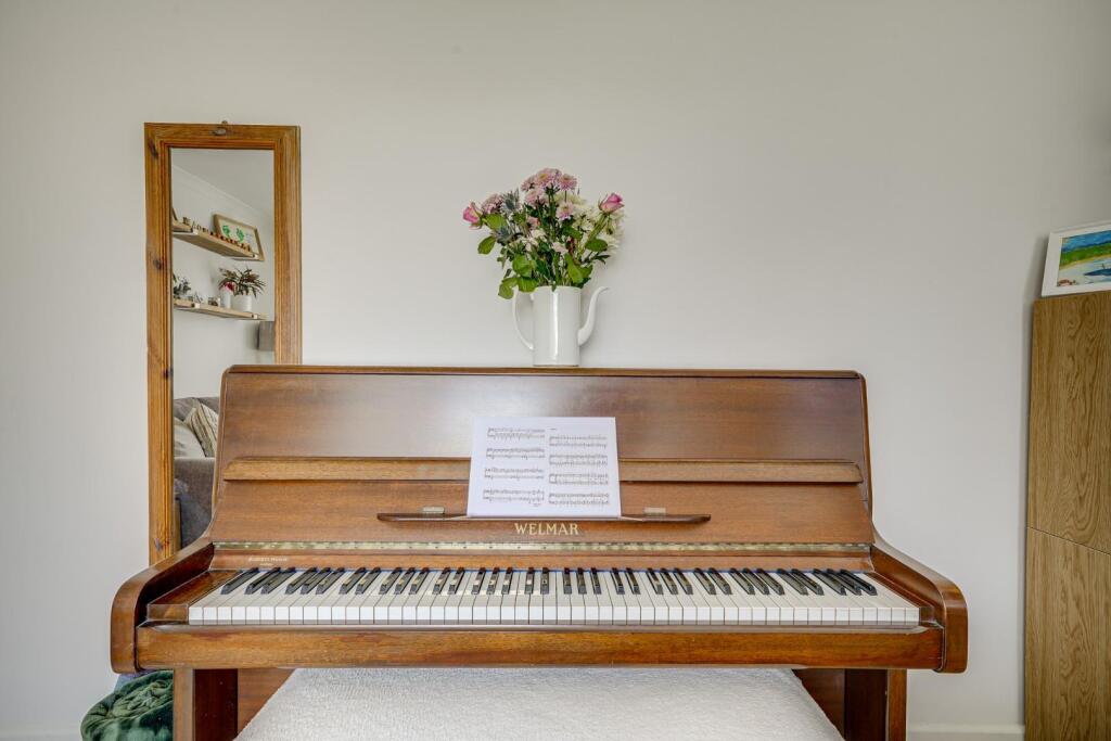 House in Leighton Buzzard, Leighton-Linslade - More