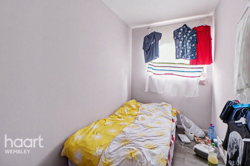 Main image of property: Harp Island Close, London
