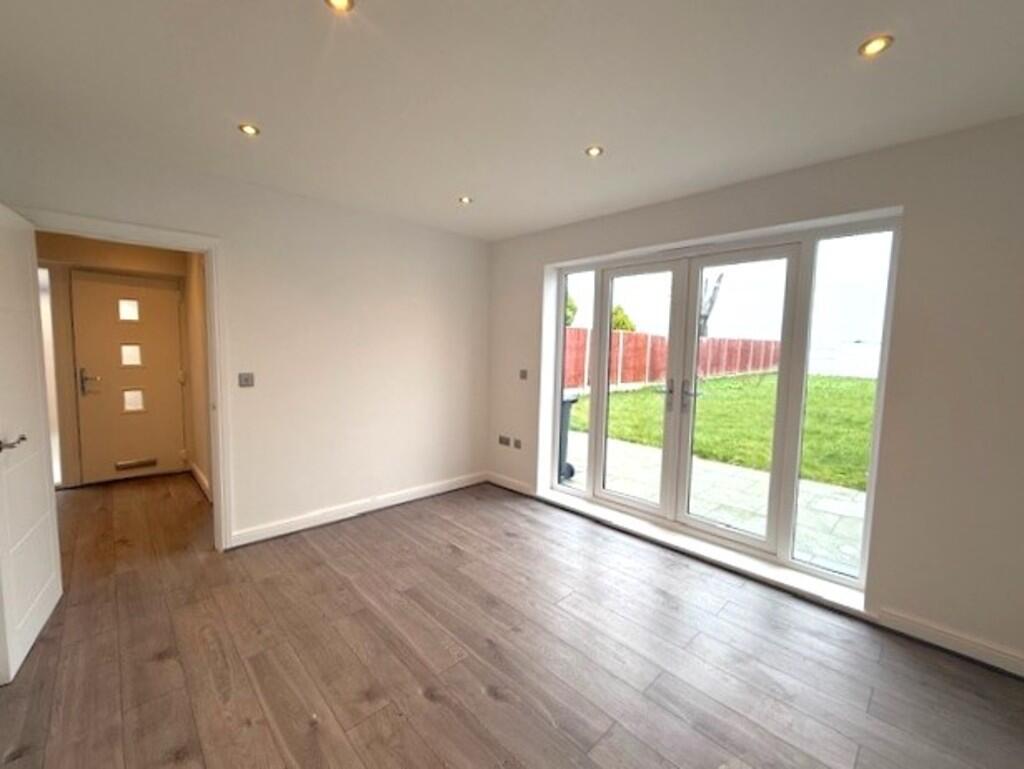 House in South Kesteven, Great Gonerby - View 4