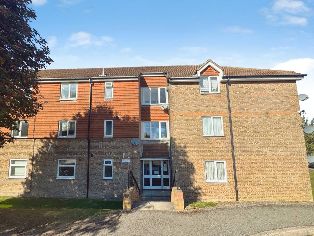 Main image of property: Abbey Mews, Lowther Road, Dunstable, LU6