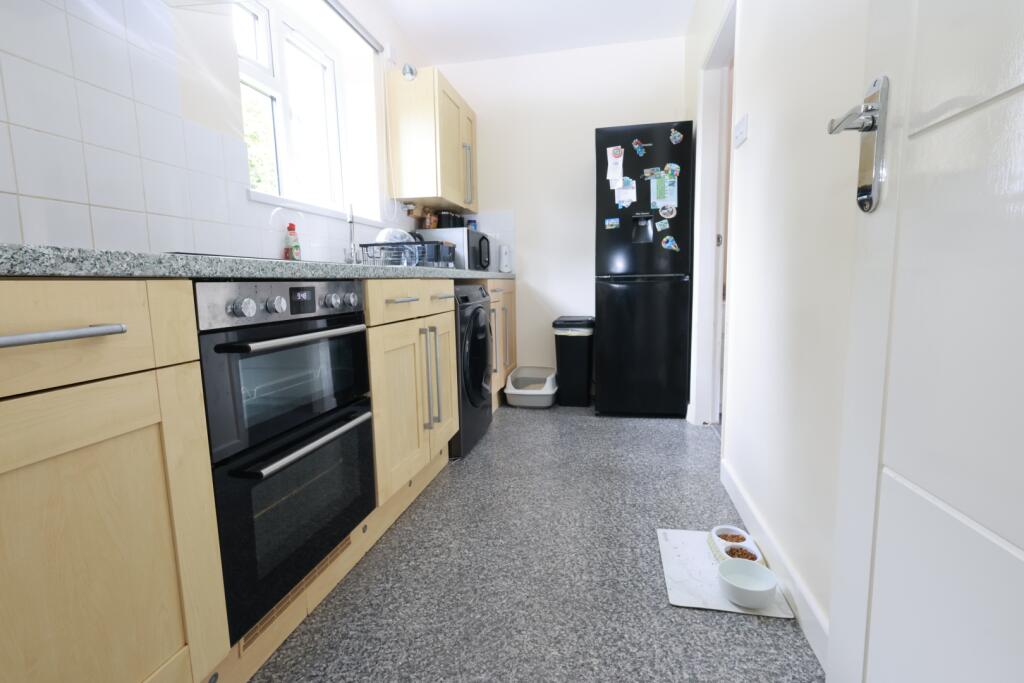 Marl Close, Yeovil, Somerset photo 4