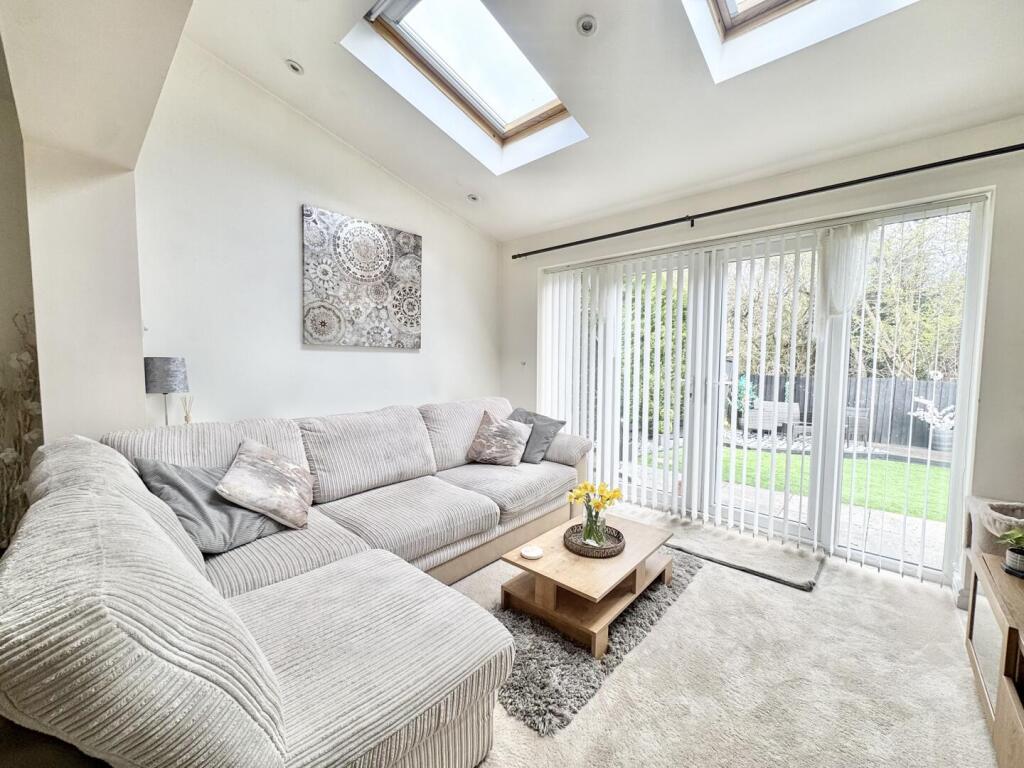 Tom Paine Close, Thorpe Astley, Braunstone, Leicester photo 4
