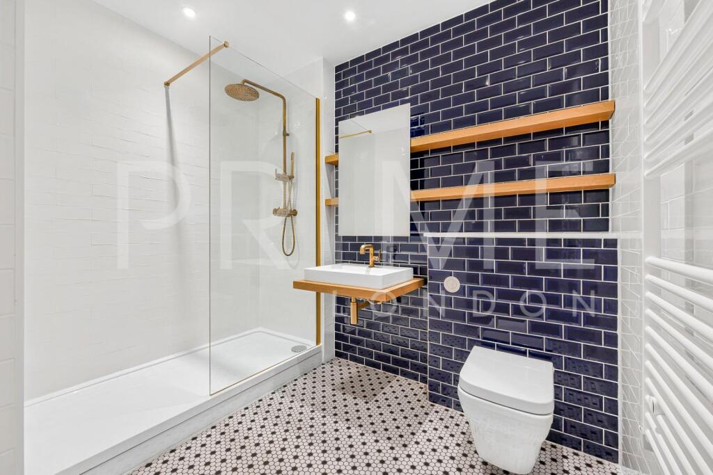 Apartment in London, Goodluck Hope, Blackwall - More