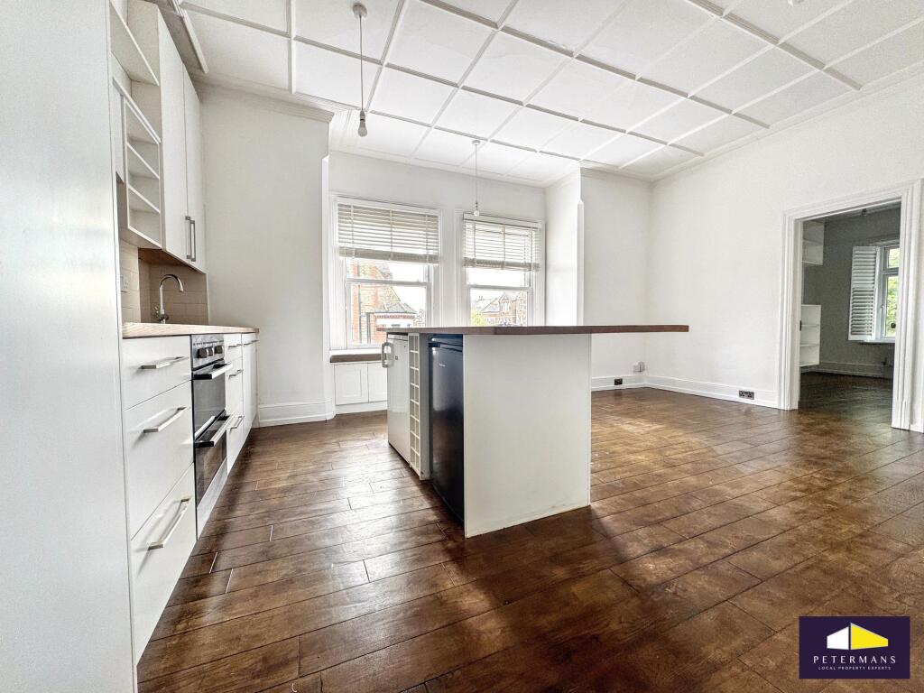 Apartment in London - View 5