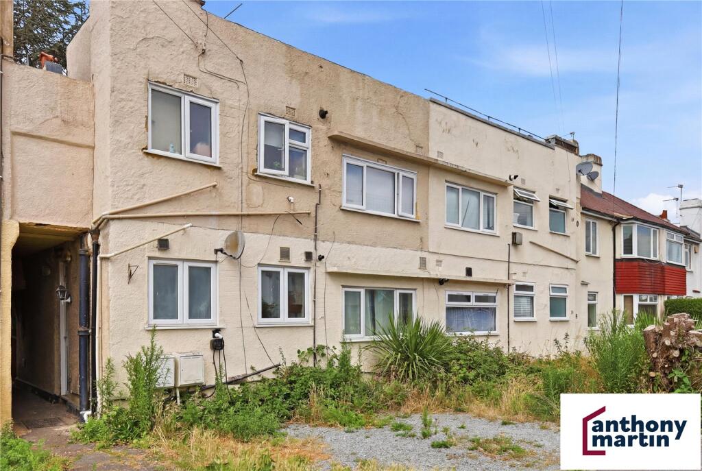 Main image of property: Holmleigh Avenue, Dartford, DA1