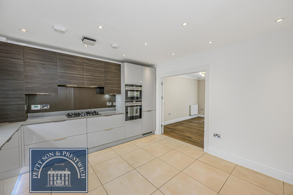 House in Ilford - View 5