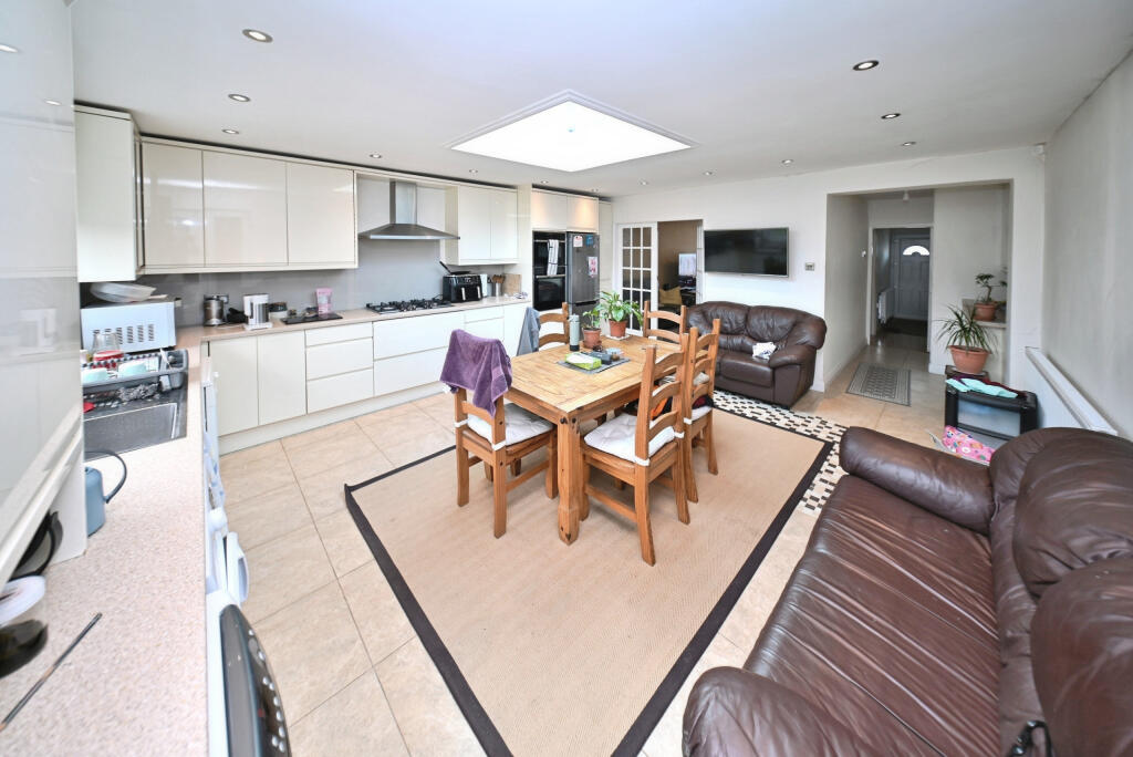 House in Blaby, Thorpe Astley, Braunstone - More