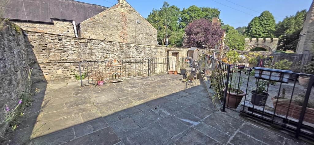 Main image of property: Merchants Courtyard, Richmond