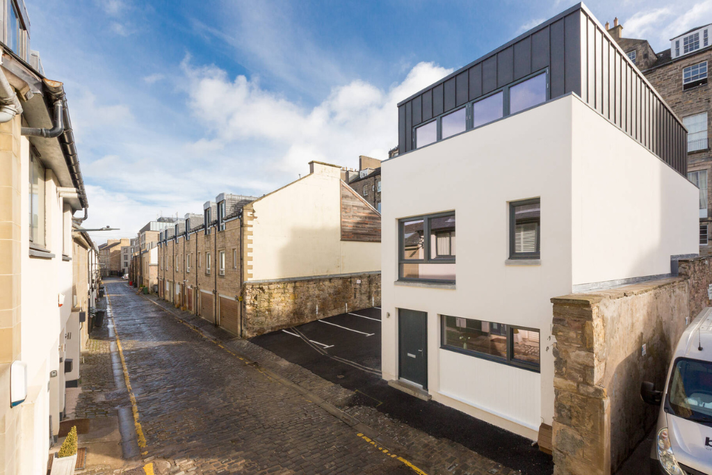 Main image of property: Dublin Street Lane South, Edinburgh, EH1