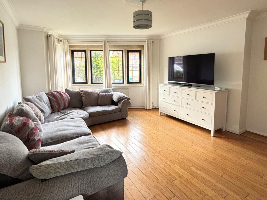 House in Gloucester, Kingsholm - View 2