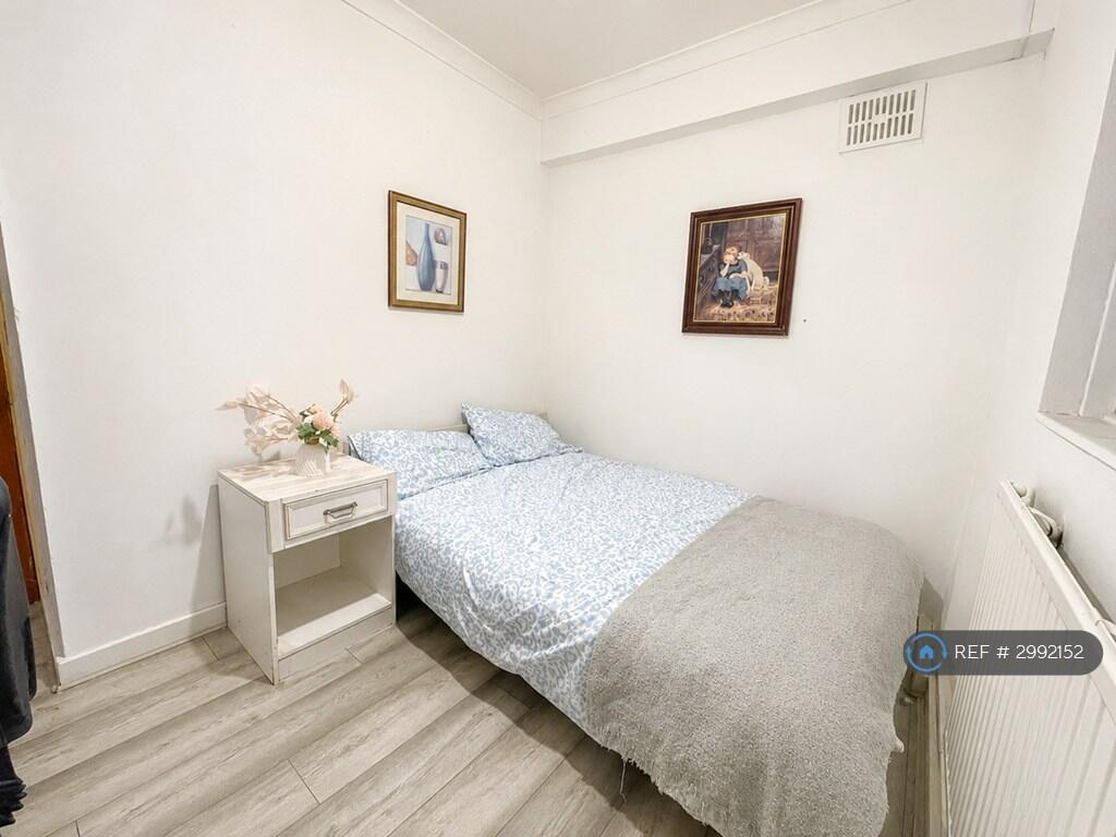 Main image of property: Bronti Close, London, SE17
