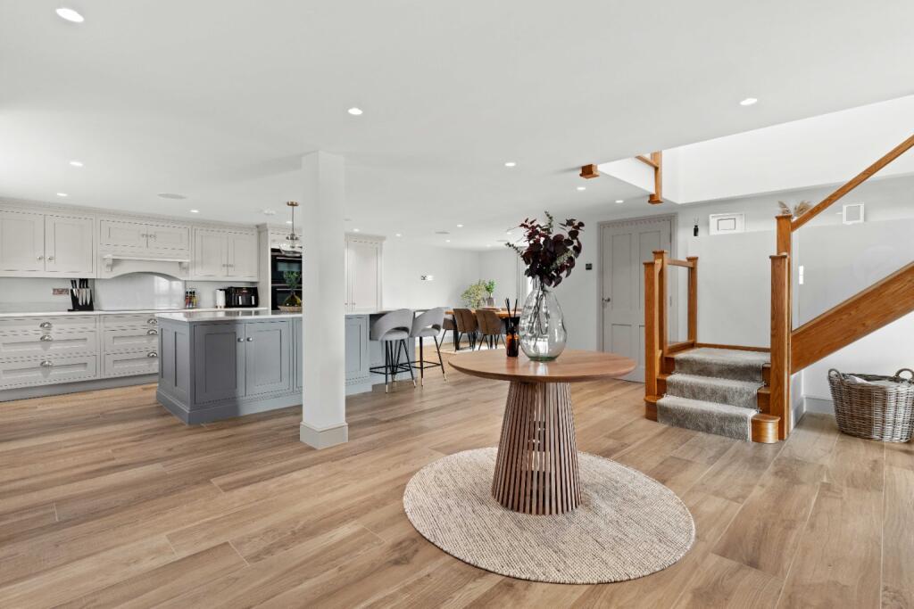 House in Chelmsford, Chignall - View 3
