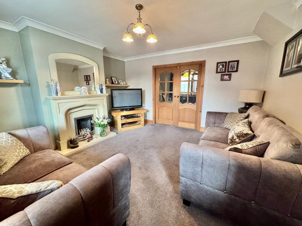 St. Lawrence Road, Denton, M34 photo 3