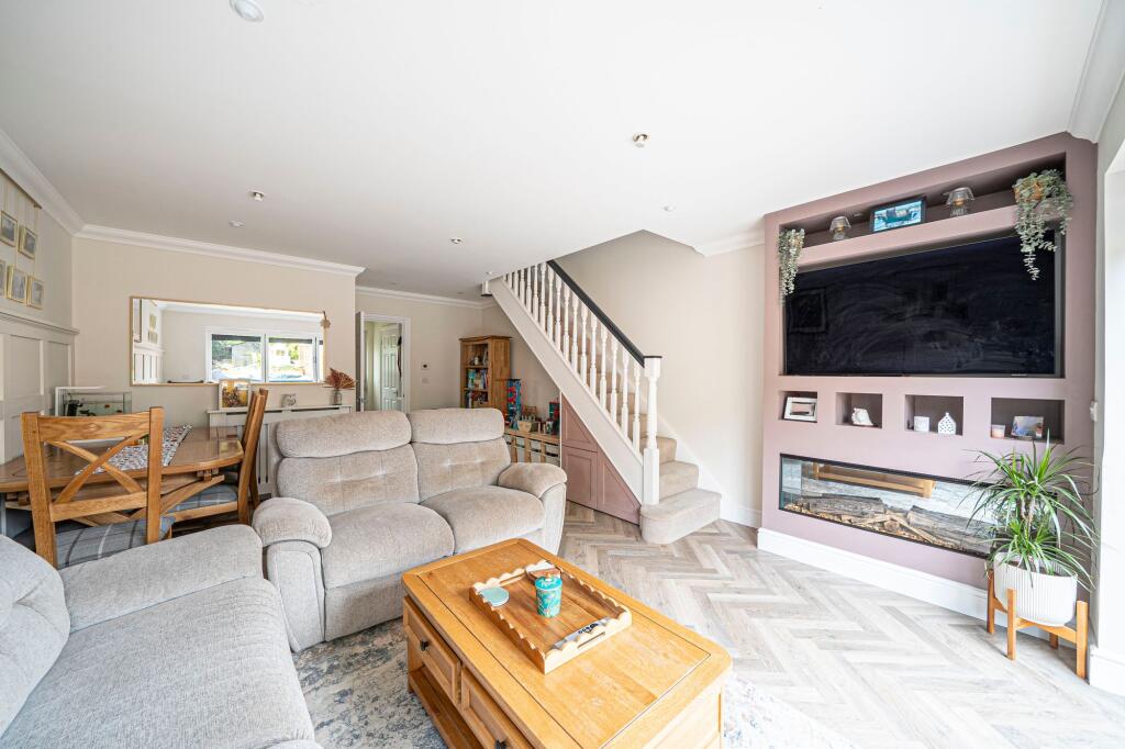 House in Test Valley, Andover - View 2