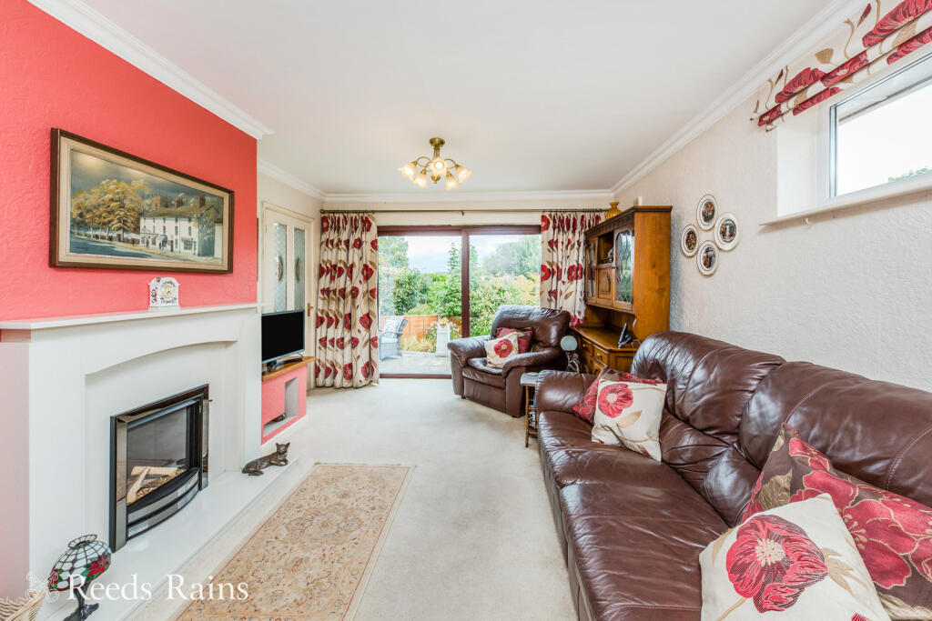 26, Beechway, Bollington, Macclesfield, Cheshire, SK10 photo 2